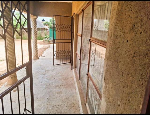 4 BEDROOM HOUSE FOR SALE IN MANKWENG